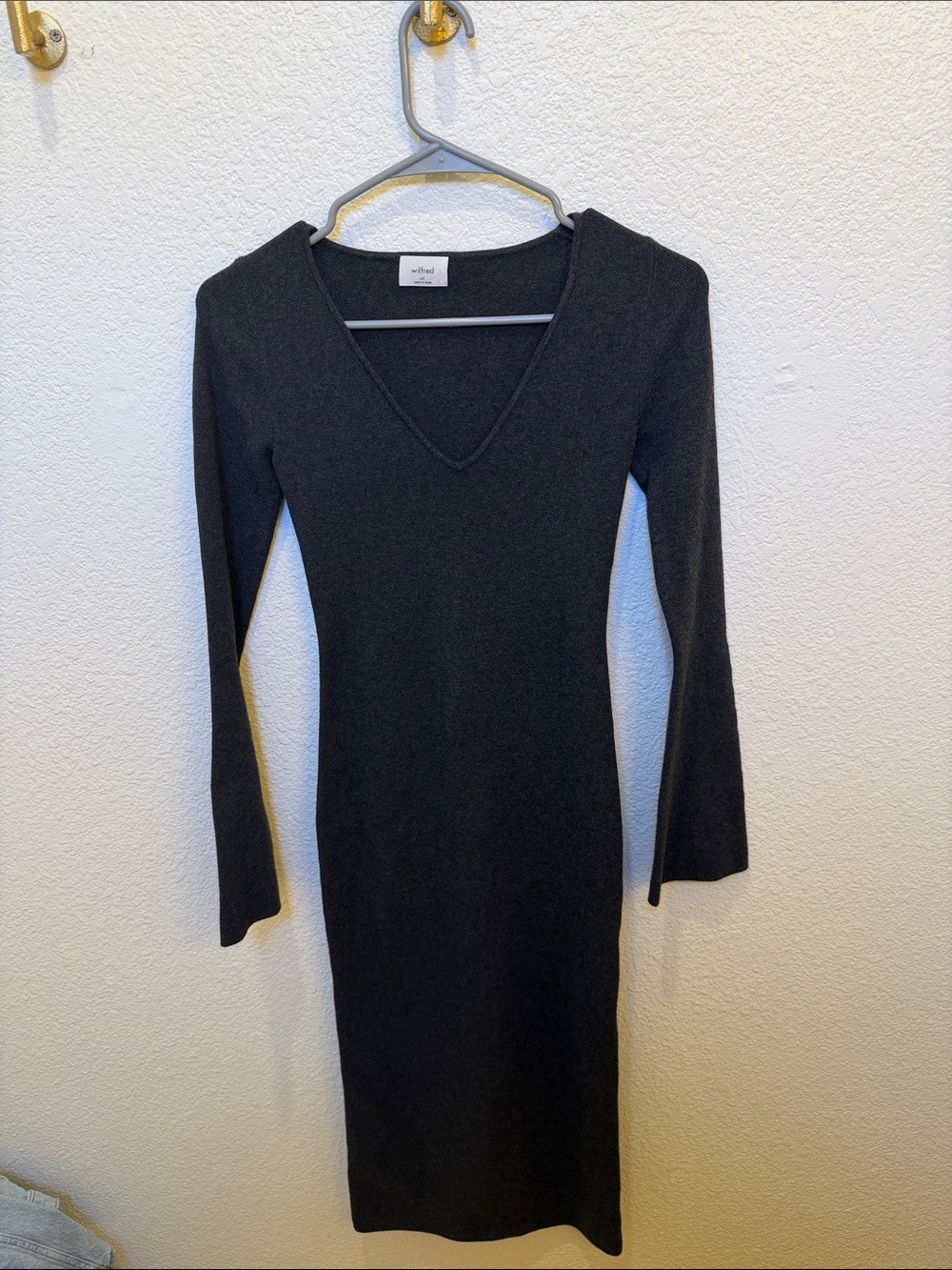 Aritzia sweater midi dress size xs